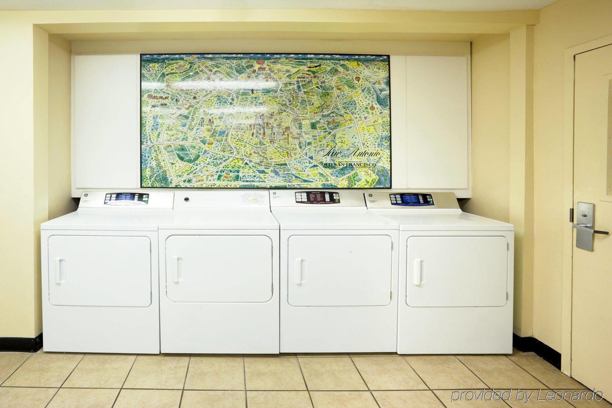 Sonesta Simply Suites San Antonio Northwest - Medical Center Servizi foto